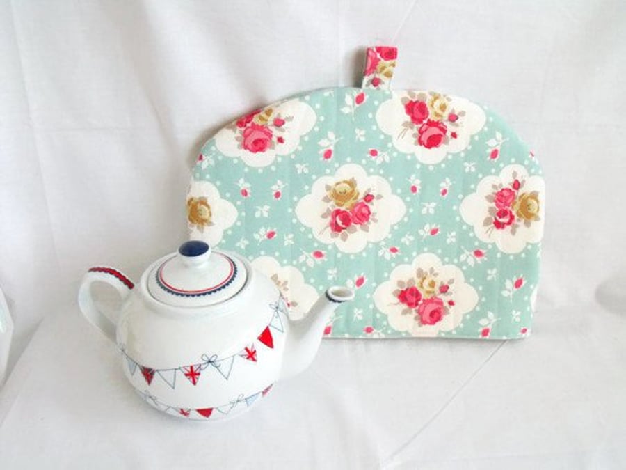 quilted rose tea pot cozy to keep your brew warm, cottage chic home decor
