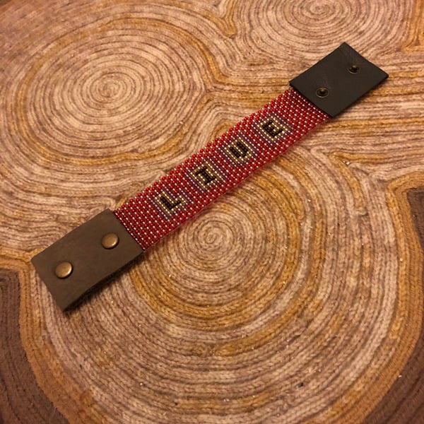 Leather and beadwork bracelet