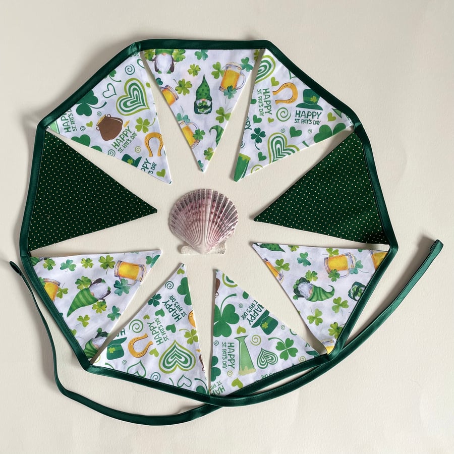 Happy St Patrick Day bunting - small & reversible
