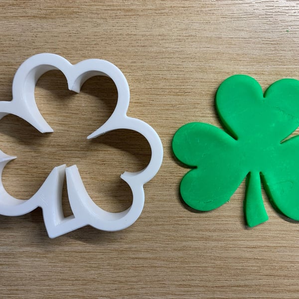 Shamrock St. Patricks Day Cookie Cutters - 4 Sizes