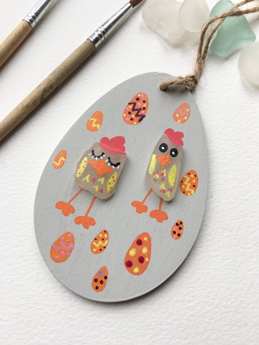 Wooden Easter egg decoration, hand painted sea glass chicks