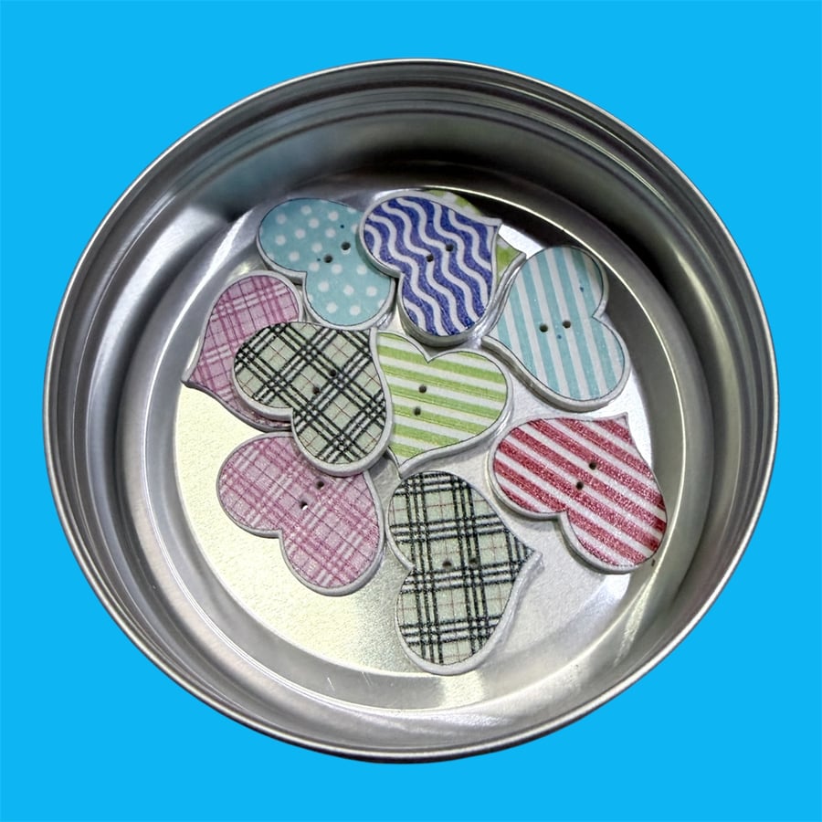 Wooden heart buttons x10
