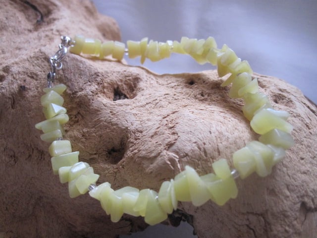 Olive Jade Chip Gemstone Bracelet