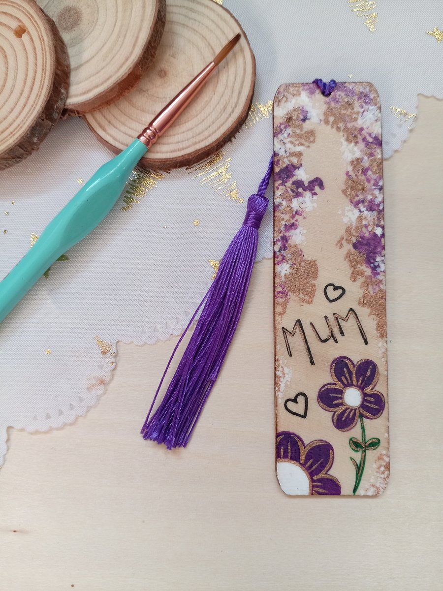 Wooden floral mum bookmark