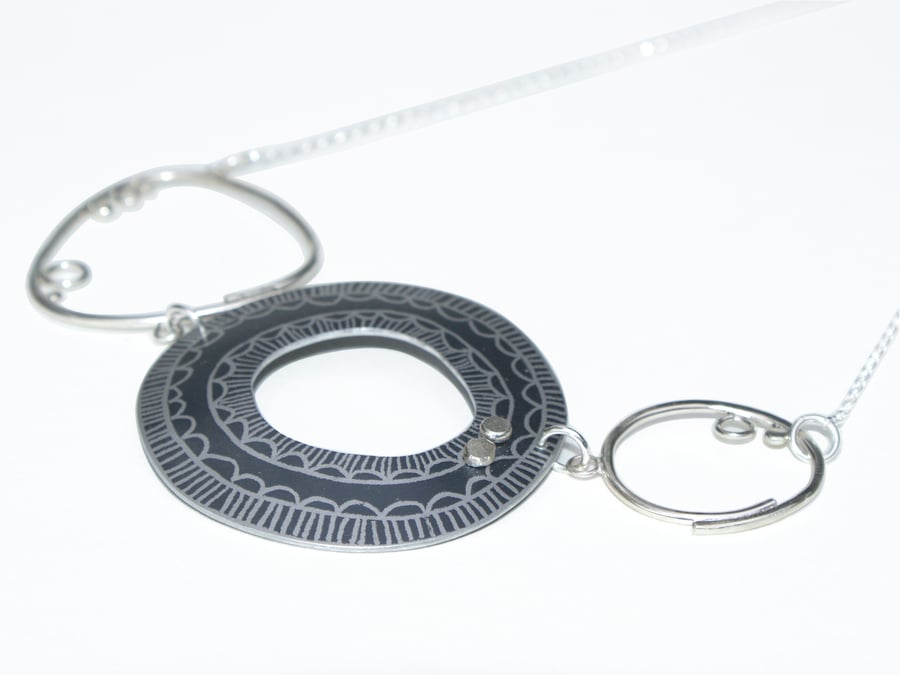 Coastal 3 piece necklace grey