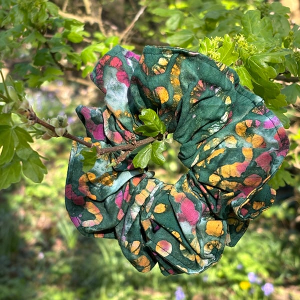 Multicoloured batik print scrunchies 