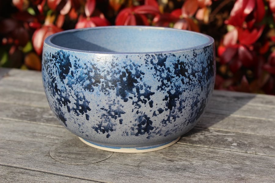 Stoneware Fruit or Salad Bowl (S25)