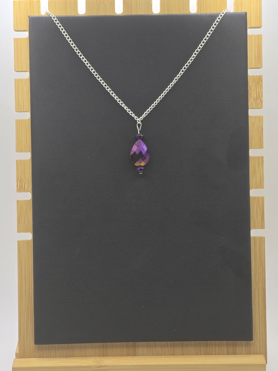 Crystal necklace - Purple