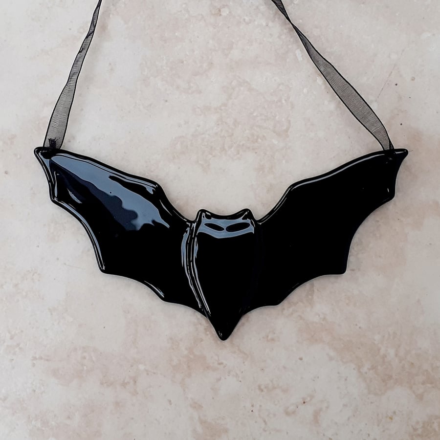 Fused glass bat, hanging decoration for Halloween, style 2