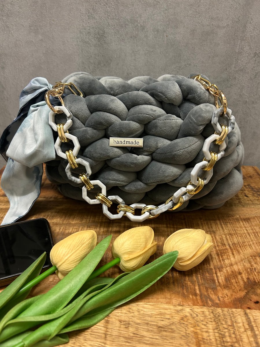 Amazing Chunky Knitted Clutch Bag 