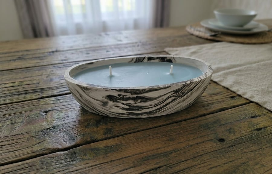 Black & White Marbled Dish with Candle