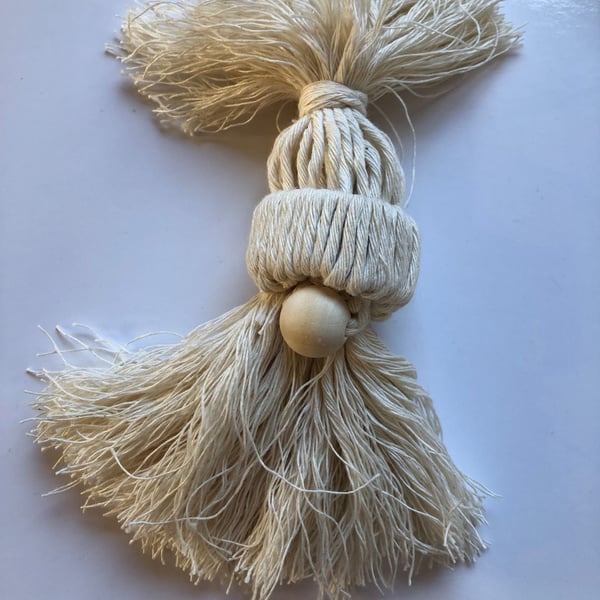 Nasha the Festive Hanging Gnome 