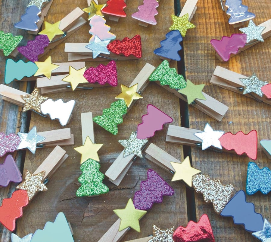 Set of 20 Super Cute, Midi Christmas Tree Craft Display Pegs, Ideas to Hang Card