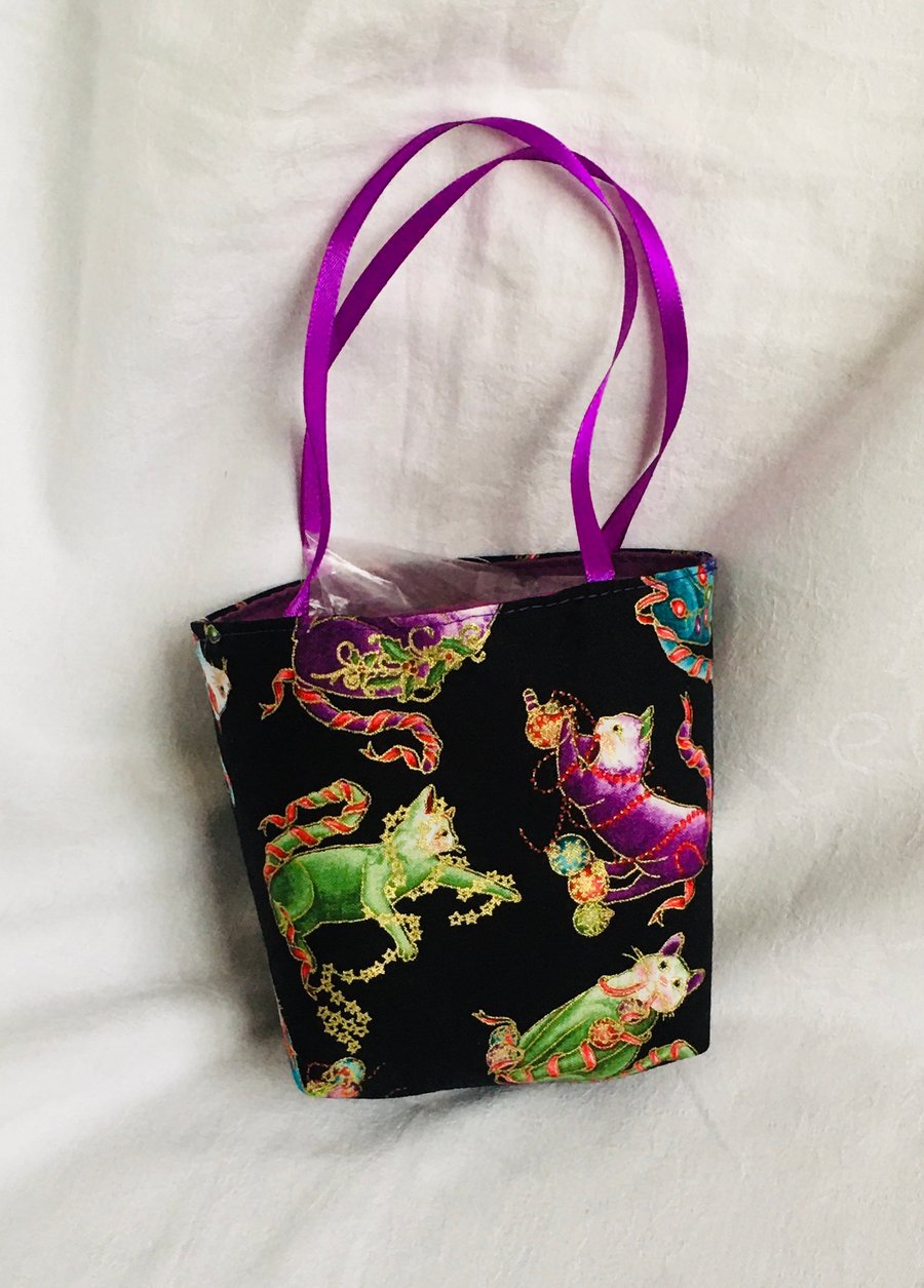 Christmas Cats Gift Bag, Reusable Gift Bag, Fun Gift Bag, Gift Ideas,