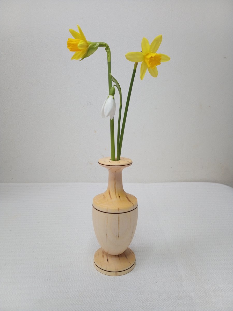 Vase for Buds and Flowers Natural Wood