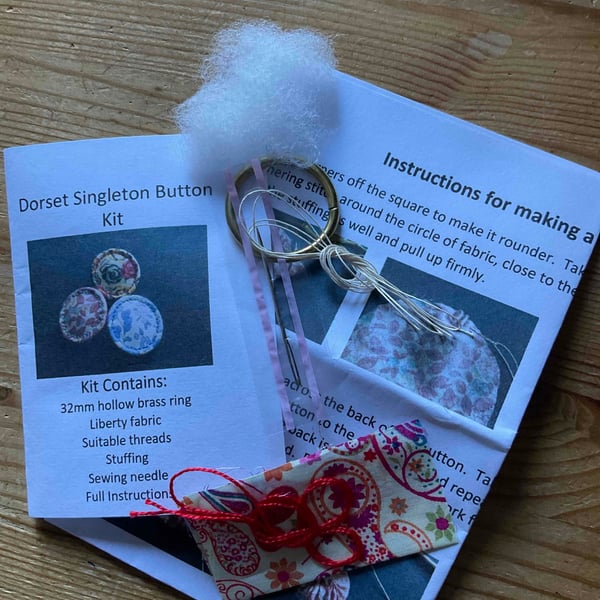 Kit to Make a Dorset Singleton Button in Liberty Print ‘Mark’