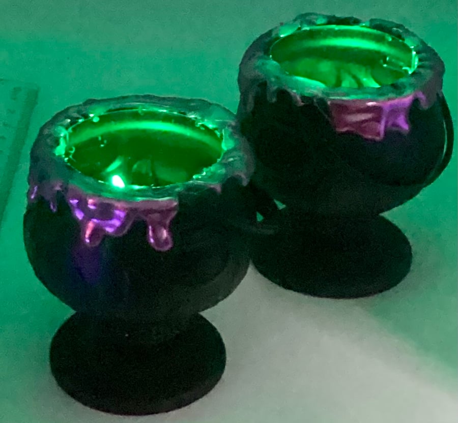 Halloween cauldrons set of 2