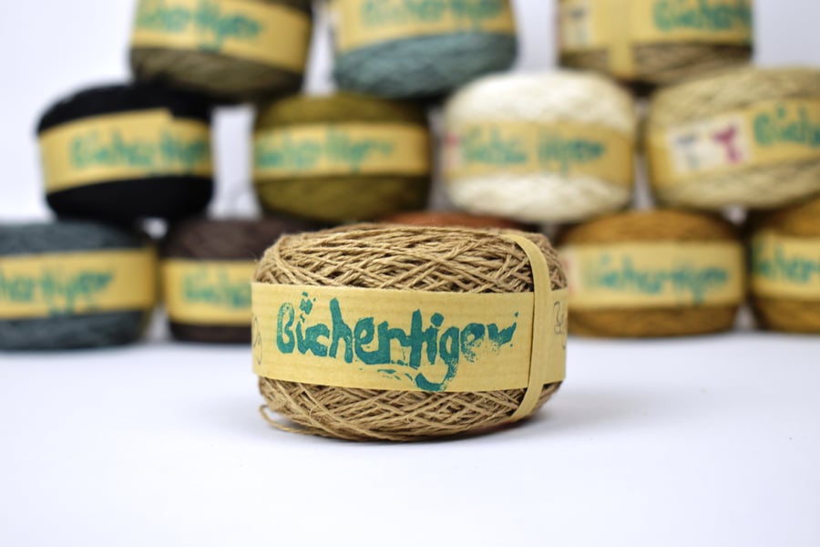 Spun Belgian Linen thread