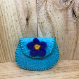 Felt Purse. (129)