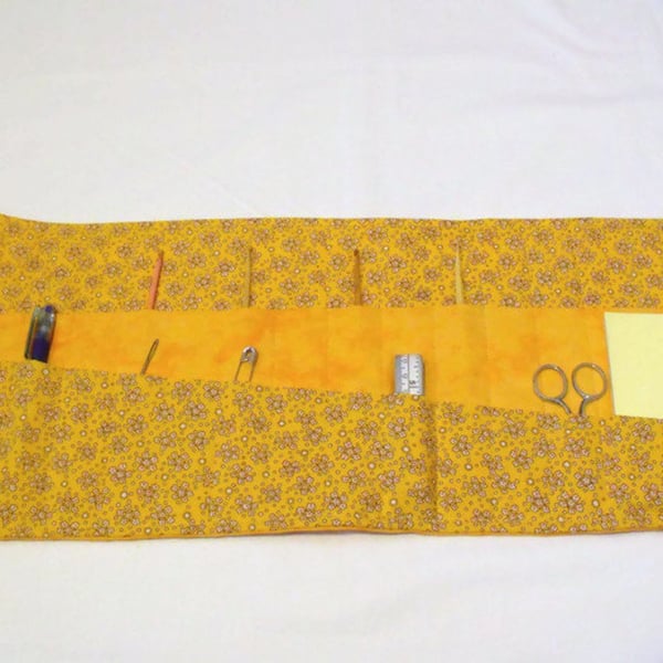 quilted crochet hook storage tool roll, gold