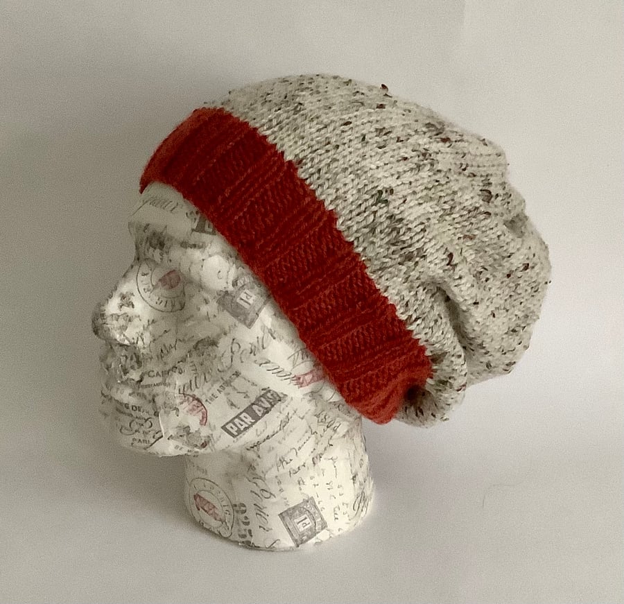 SLOUCH BEANIE hat . ' Riverside' . Soft , wool blend . Russet. 