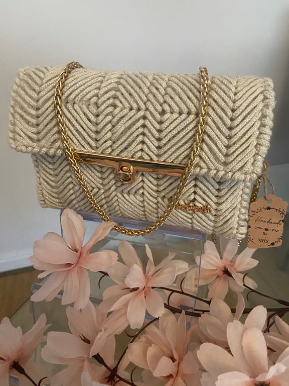 Handmade mesh glittery handbag 
