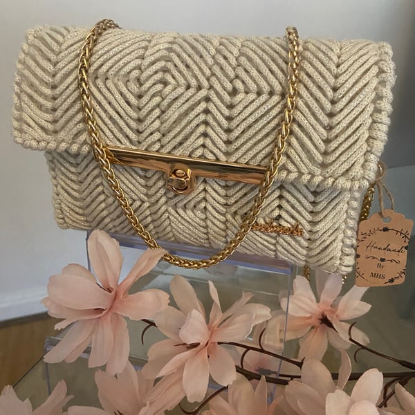 Handmade mesh glittery handbag 