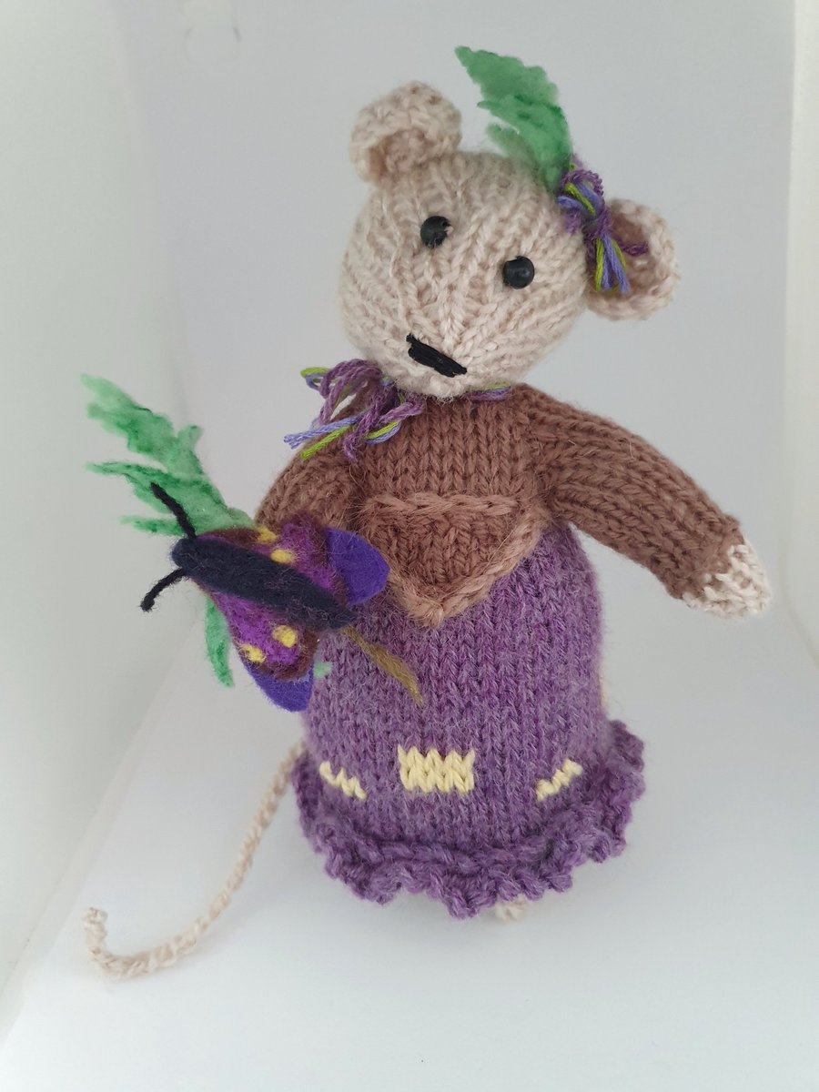 Handknitted Mouse- Yara