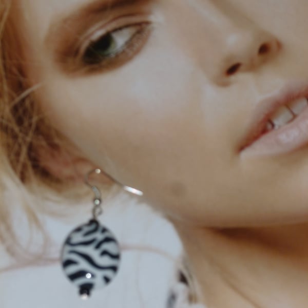 Earrings - Retro Zebra Style - Black & White