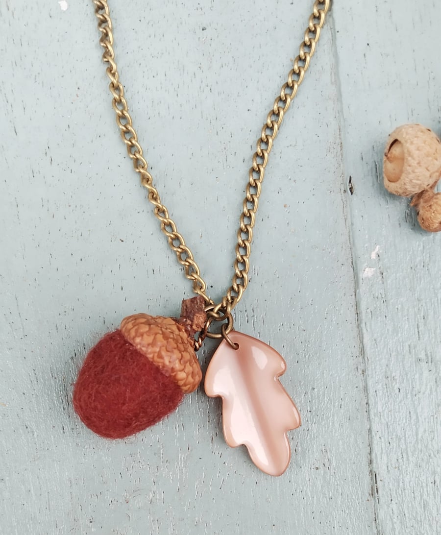 Felt acorn necklace, Autumn jewellery, nature lovers gifts, forest Jewellery