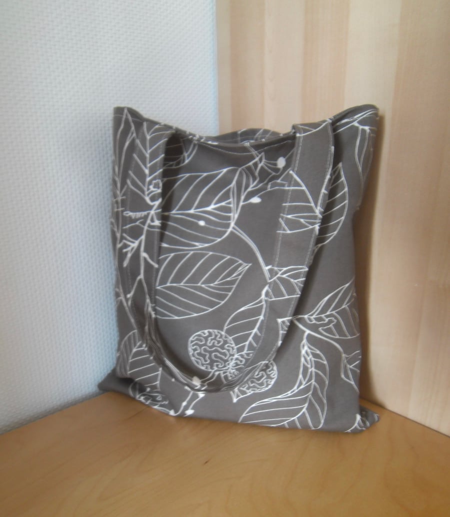 Long handled tote bag  