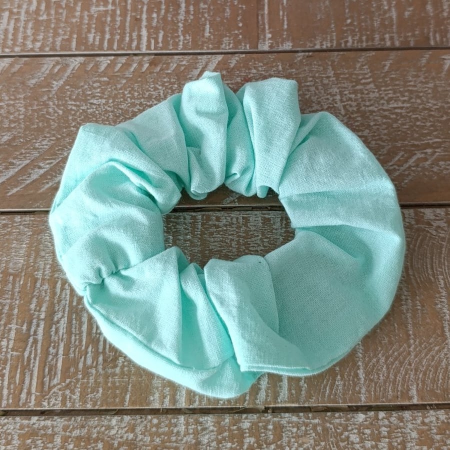 Seafoam scrunchie 