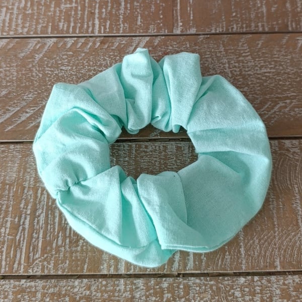 Seafoam scrunchie 