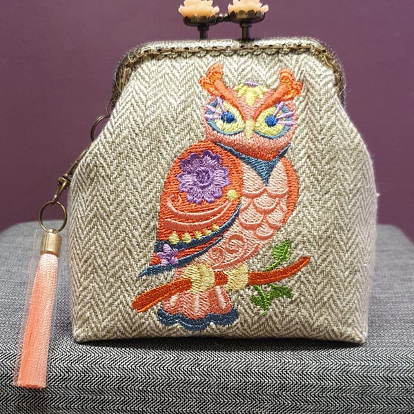 Flower power owl design purse
