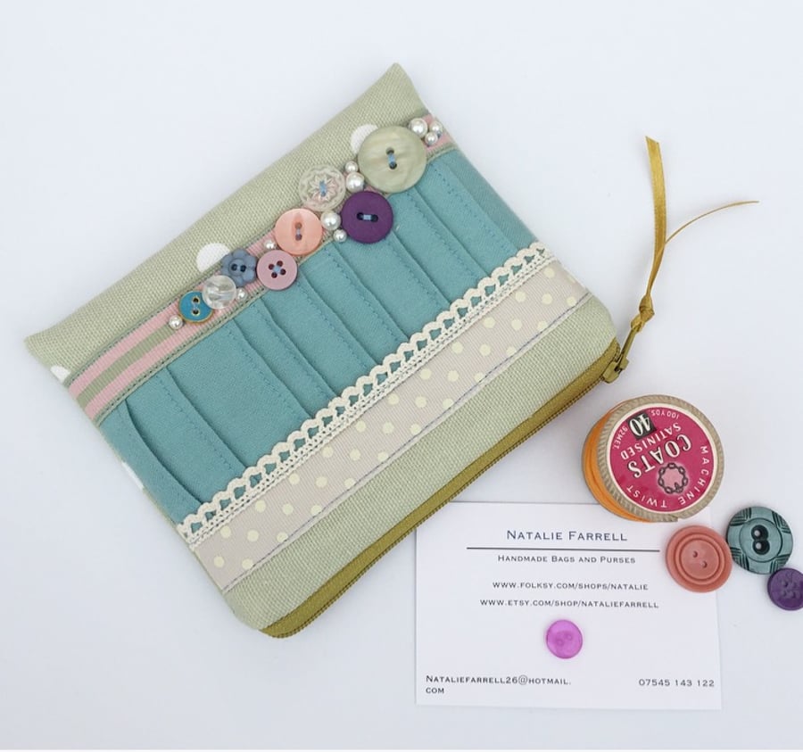 Coin Purse, vintage buttons, ribbons and lace 