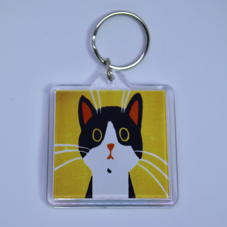 BLACK AND WHITE CAT KEYRING