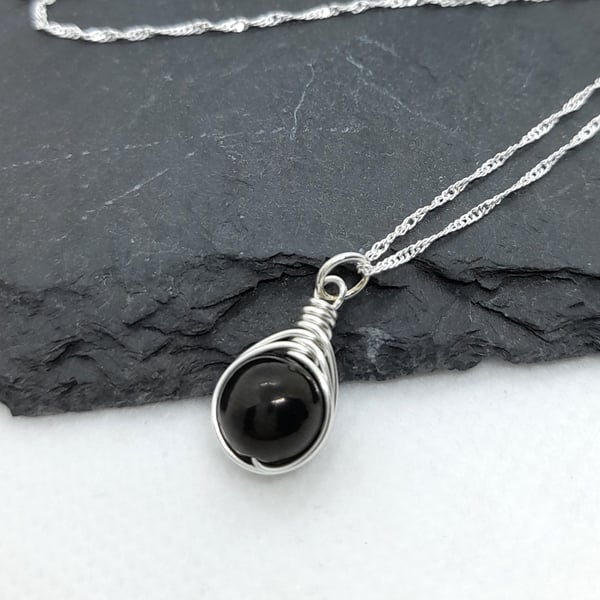 Sterling Silver Jet Black Gemstone Pendant Necklace