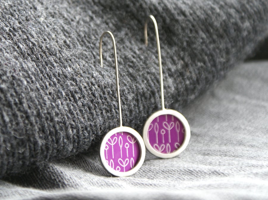 SALE 25% OFF Pink spring buds pattern earrings - silver circle