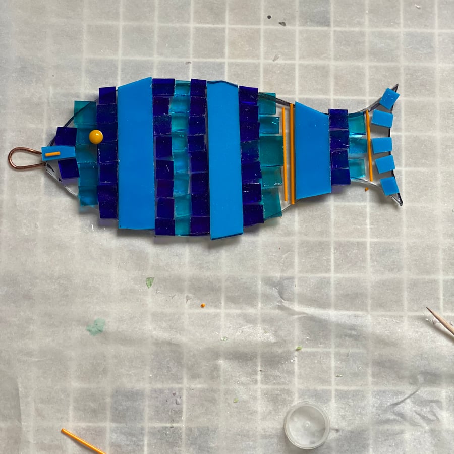 Make at home fused glass fish 