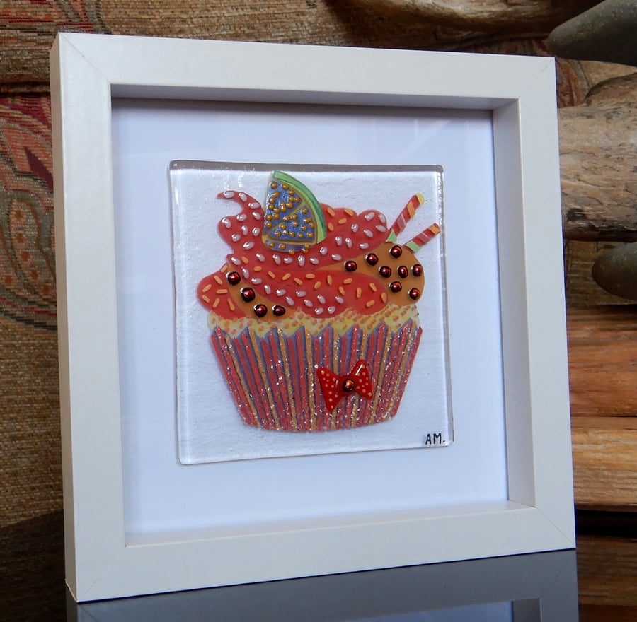 HANDMADE FUSED GLASS 'RED CUP-CAKE' PICTURE