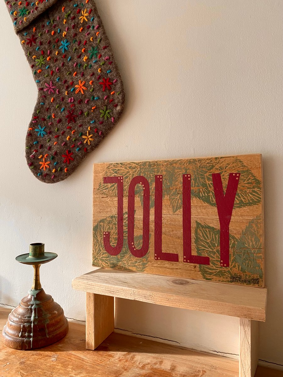 Christmas Apple Leaves Wooden Sign - JOLLY