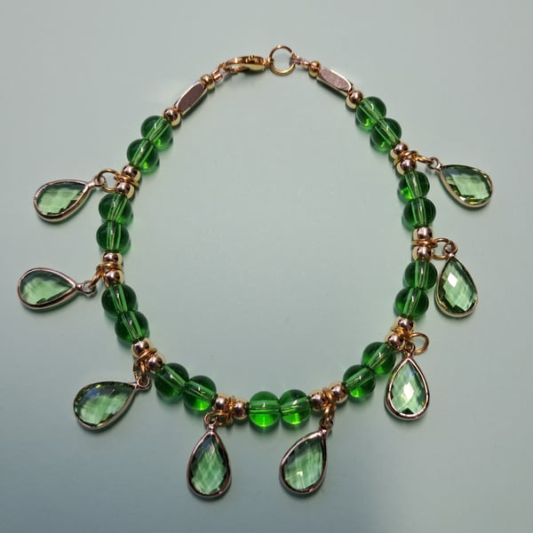 Peridot colour Raindrop Bracelet 