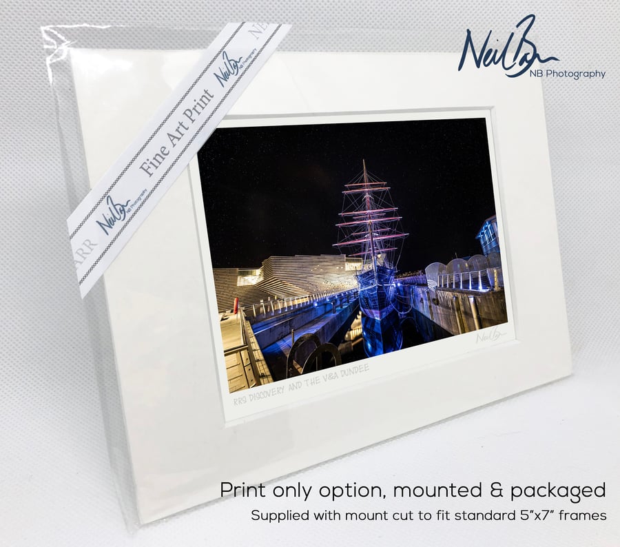 RRS Discovery Dundee Scotland - A6 (7" x 5") Unframed Print