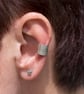 Chunky ear cuff with a "cobblestone" pattern - Image 2