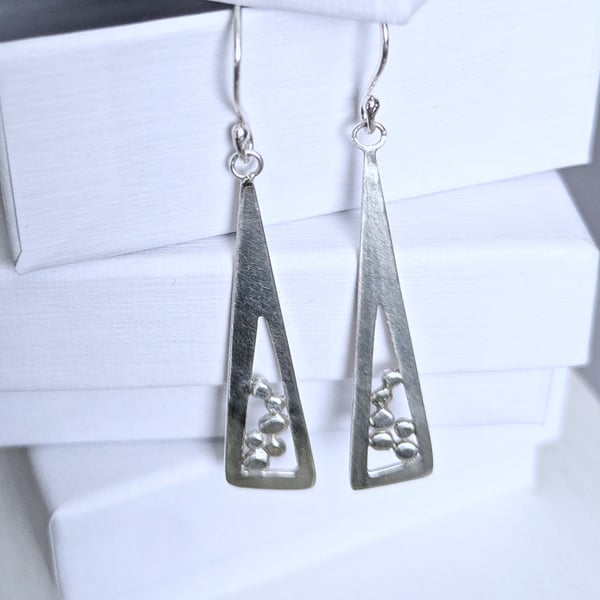 Silver Causeway Dangle earrings