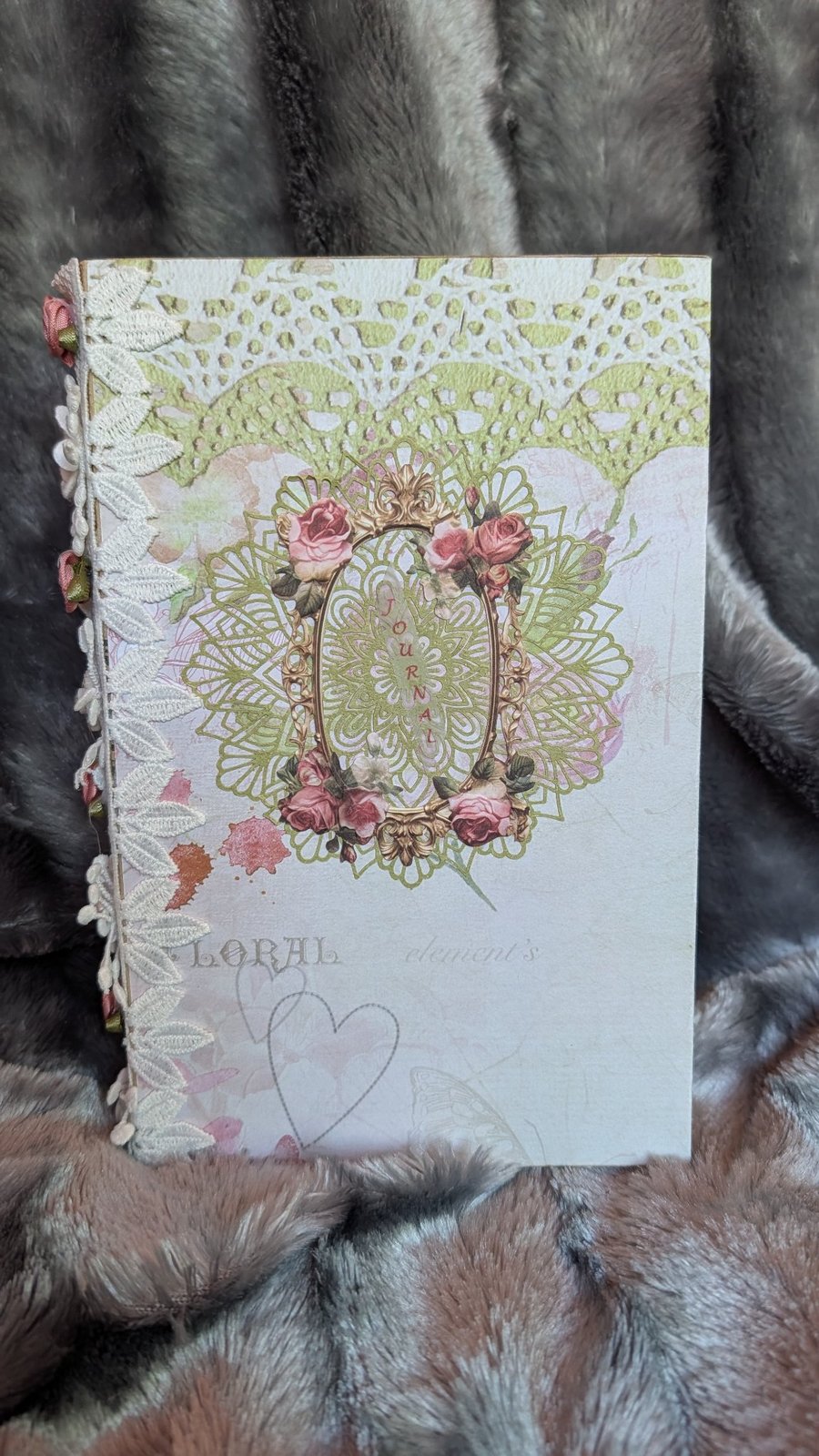 Journal A5 with simply beautiful lace detail spine