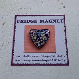 FRIDGE MAGNET .  Heart . Blue , silver, pink . Yuzen . Flowers.