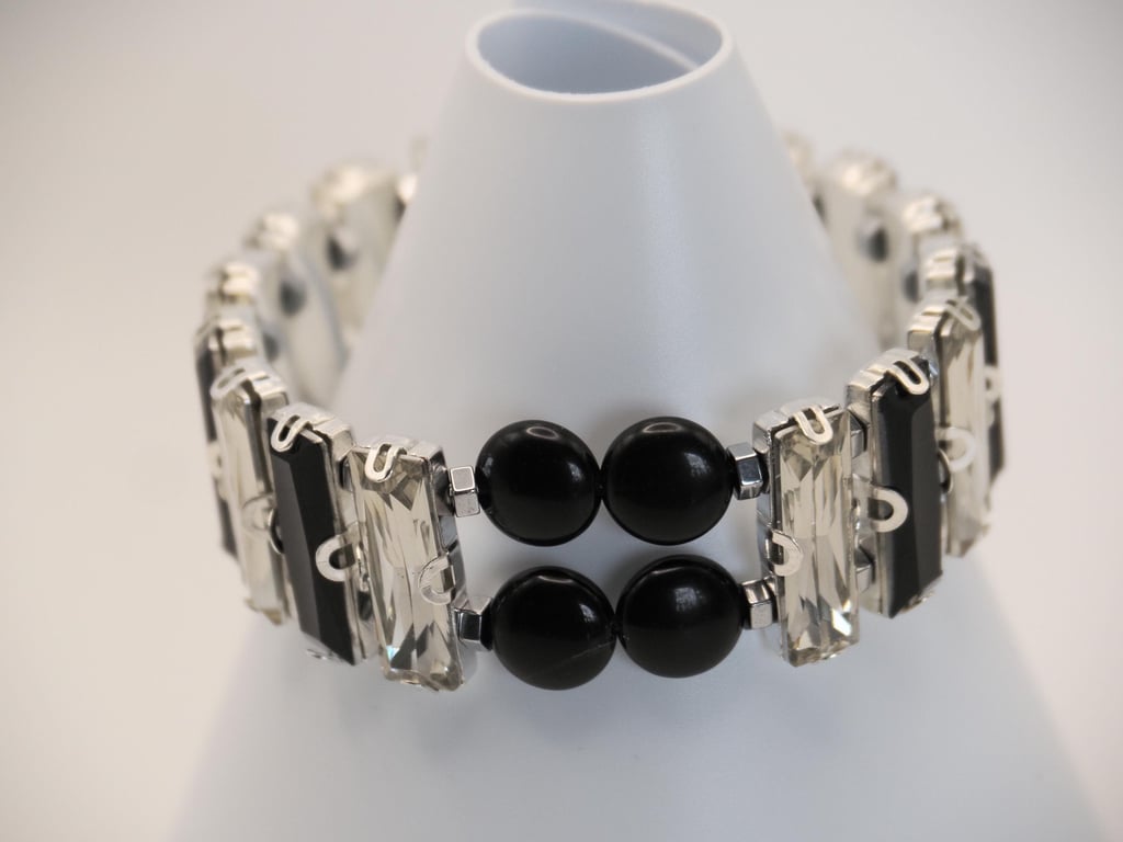 Black & Clear Crystal Stretch Bracelet Obsidian Centre Silver Baguettes