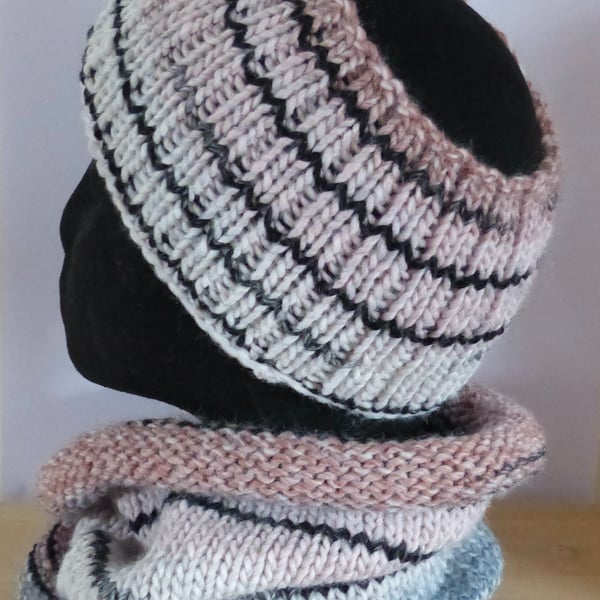 Knitted Cowl and Headband