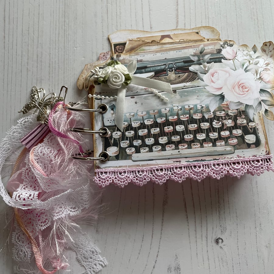 Folio - Vintage Typewriter Pocket Journal  by Carolee Crafts PB9 - 00010